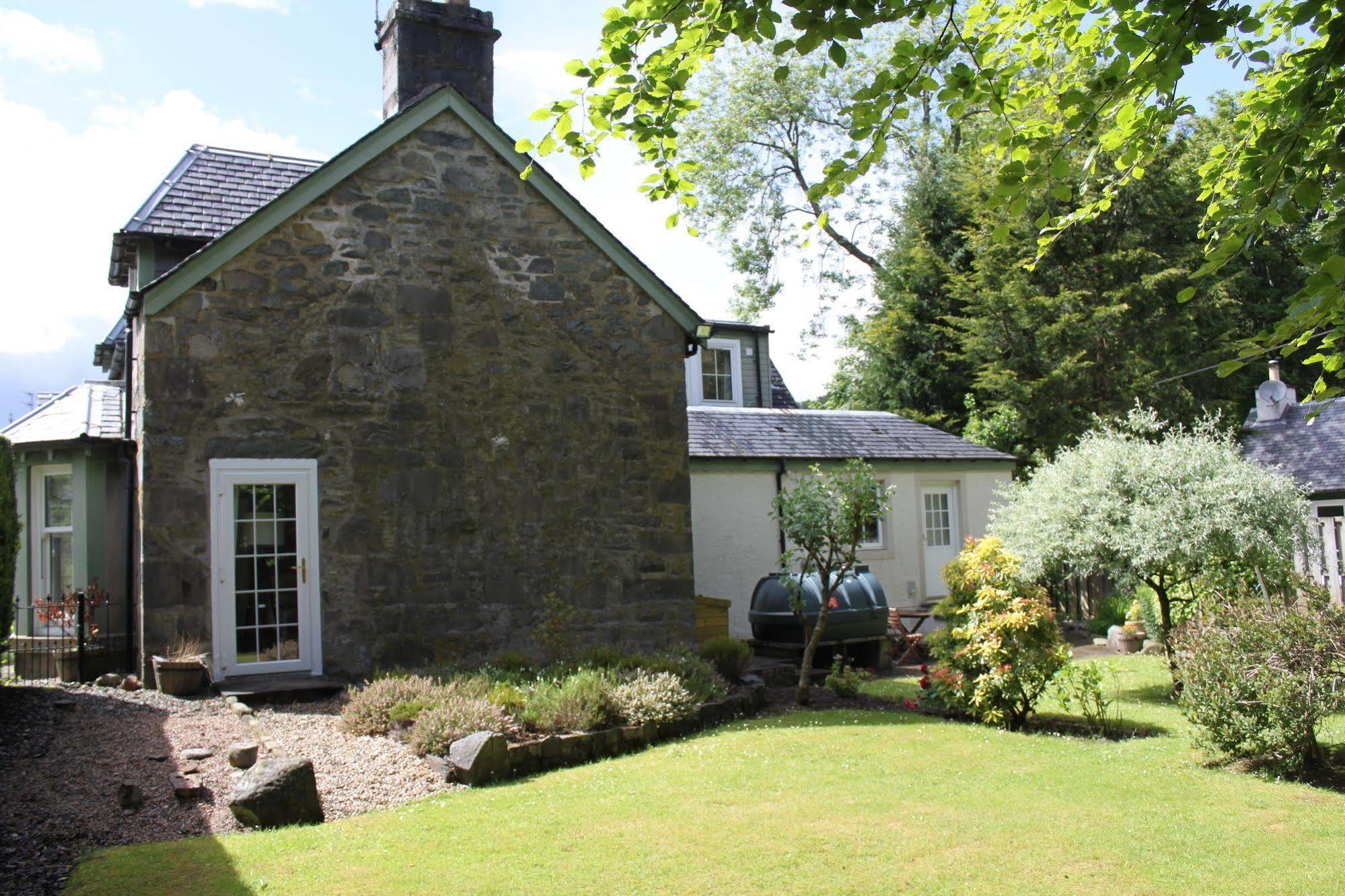 Glenalbyn Cottage Saint Fillans Exterior photo